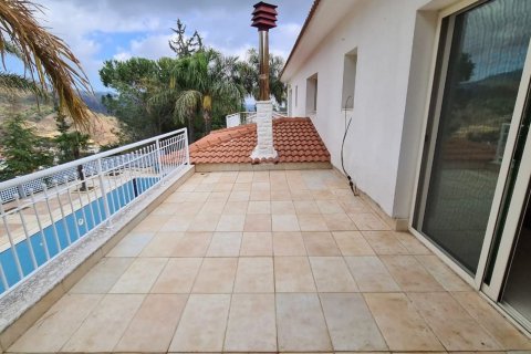 5 bedrooms Villa in Kalo Chorio, Limassol,  No. 45277 10
