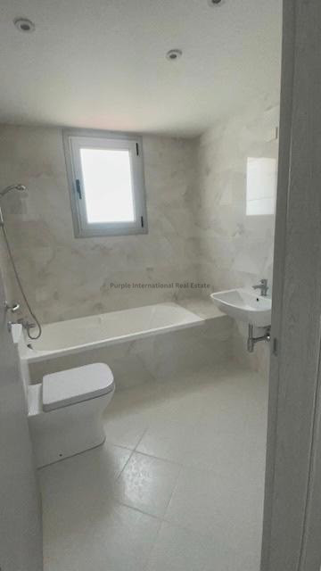5 bedrooms Villa in Agios Tychonas, Limassol, Cyprus No. 37810