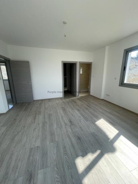 5 bedrooms Villa in Agios Tychonas, Limassol, Cyprus No. 37810