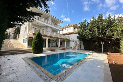 4 bedrooms Villa in Mouttagiaka, Limassol,  No. 37811