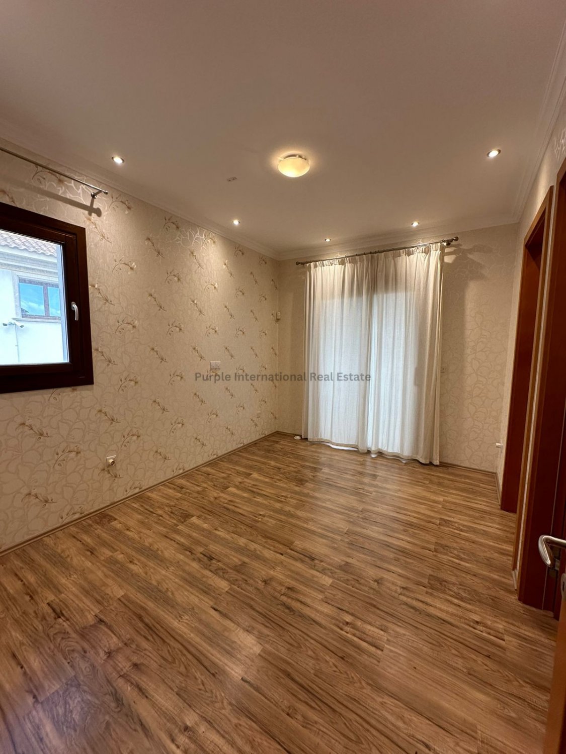 4 bedrooms Villa in Mouttagiaka, Limassol, Cyprus No. 37811