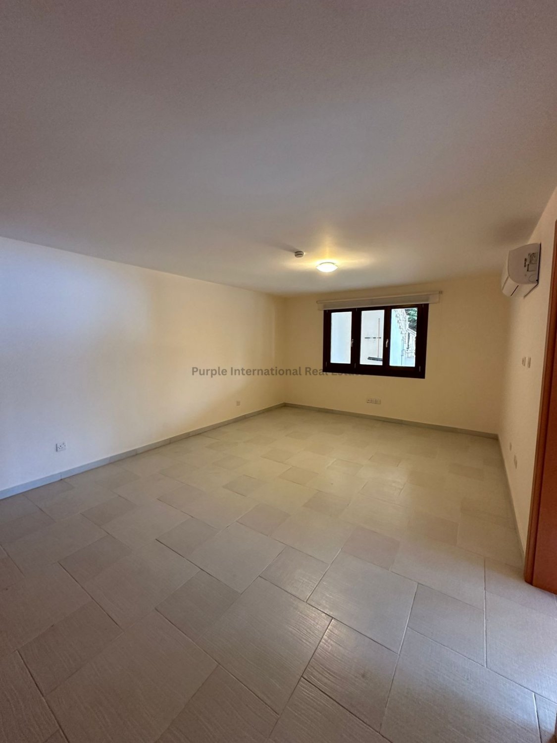 4 bedrooms Villa in Mouttagiaka, Limassol, Cyprus No. 37811