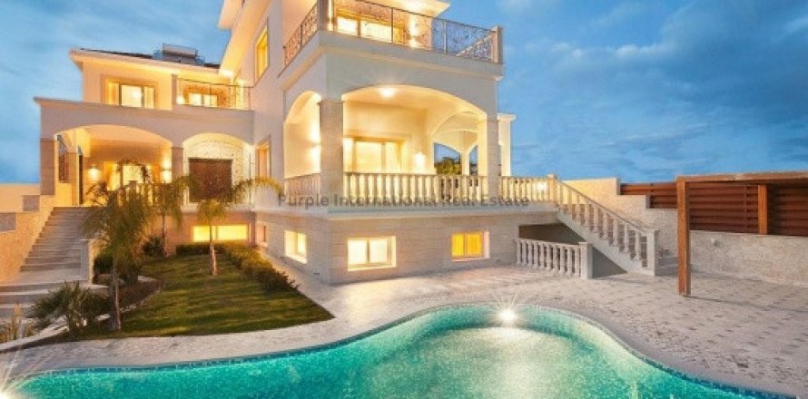 4 bedrooms Villa in Agios Tychonas, Limassol,  No. 37812