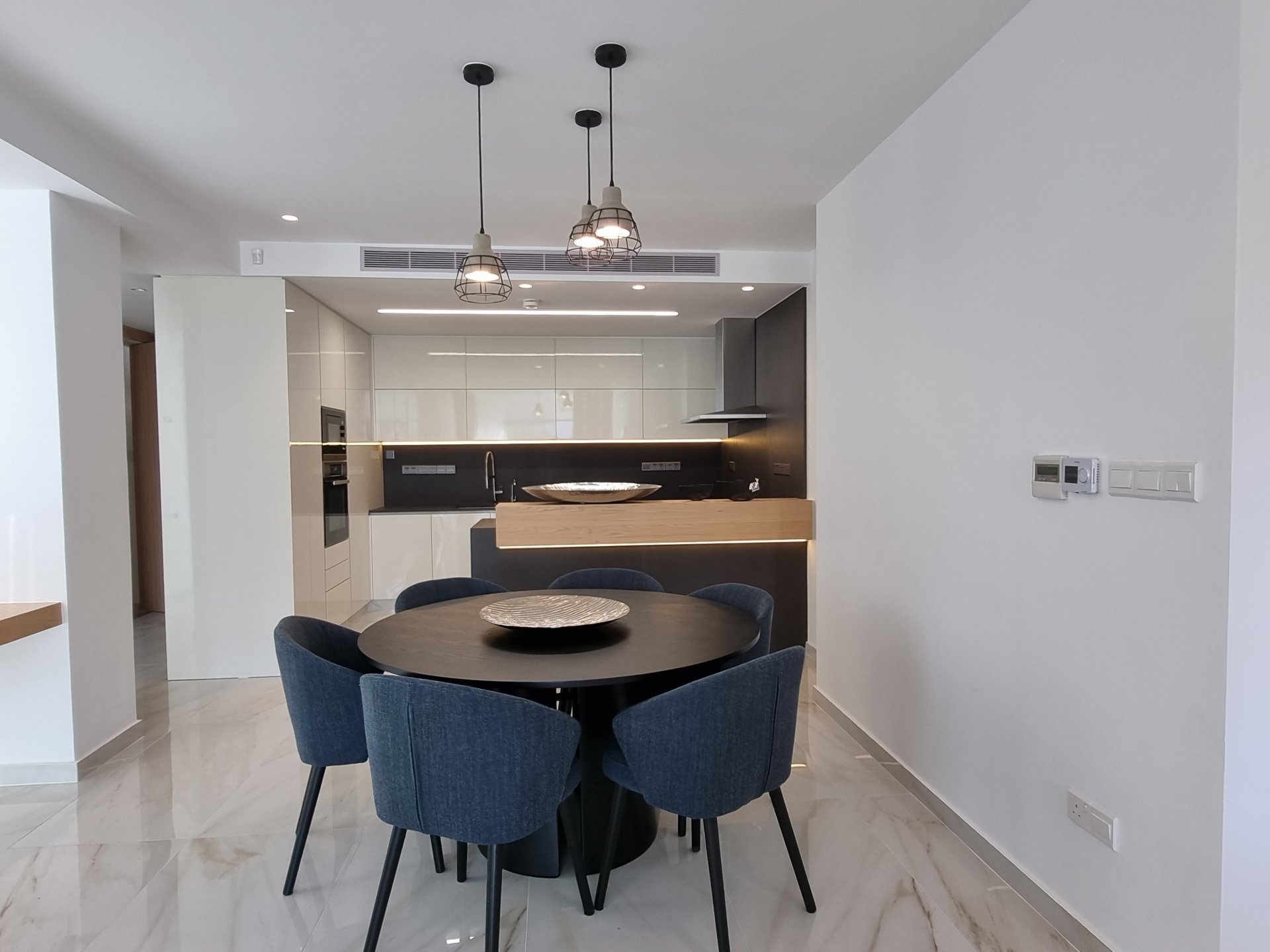 3 dormitorios Apartamento en Germasogeia, Limassol, Chipre No. 6655