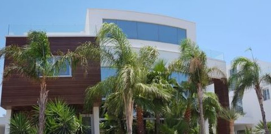 5 chambres Villa à Limassol,  No. 46091