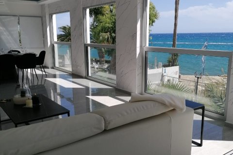 3 bedrooms Apartment in Limassol,  No. 49306 2