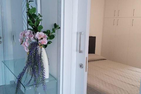 3 bedrooms Apartment in Limassol,  No. 49306 10