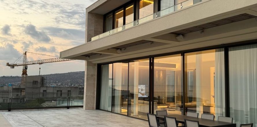 5 chambres Villa à Agios Tychonas, Limassol,  No. 49307