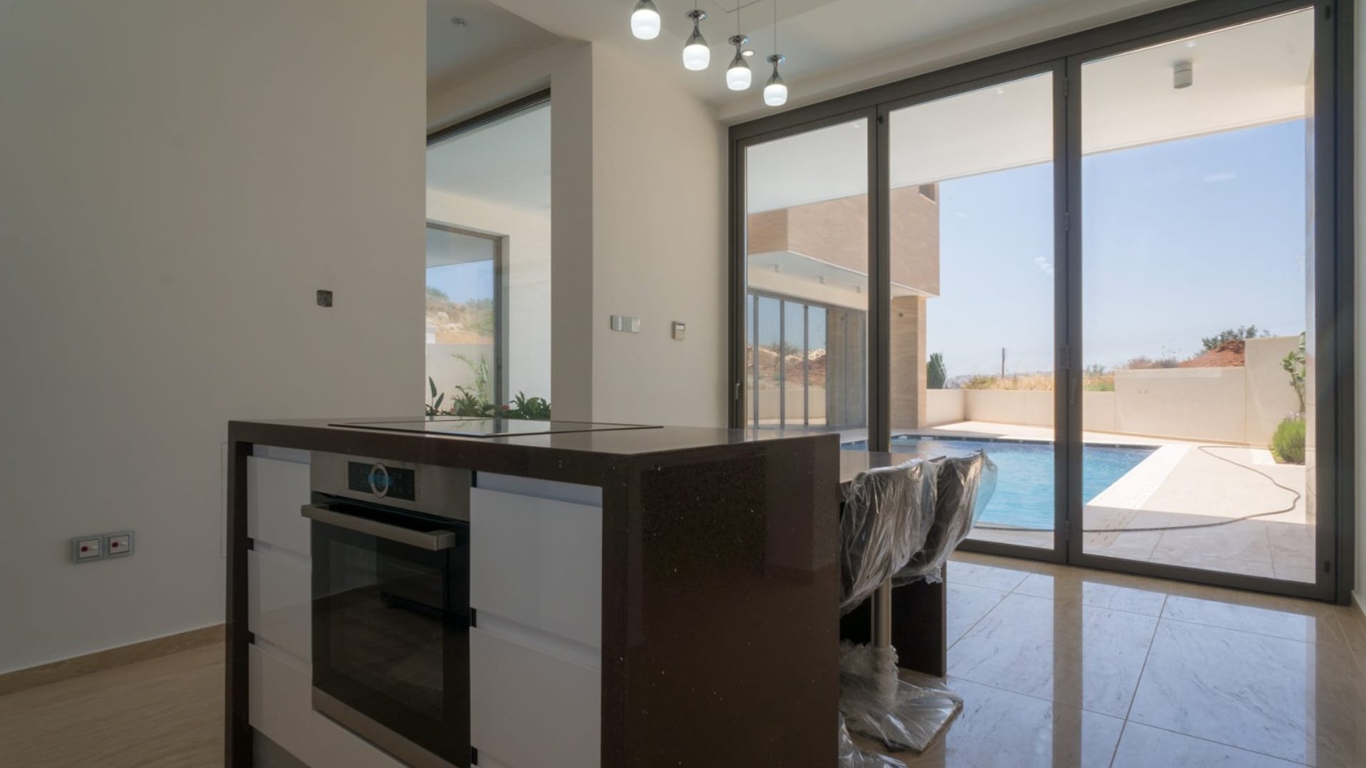 5 bedrooms Villa in Germasogeia, Limassol, Cyprus No. 26657