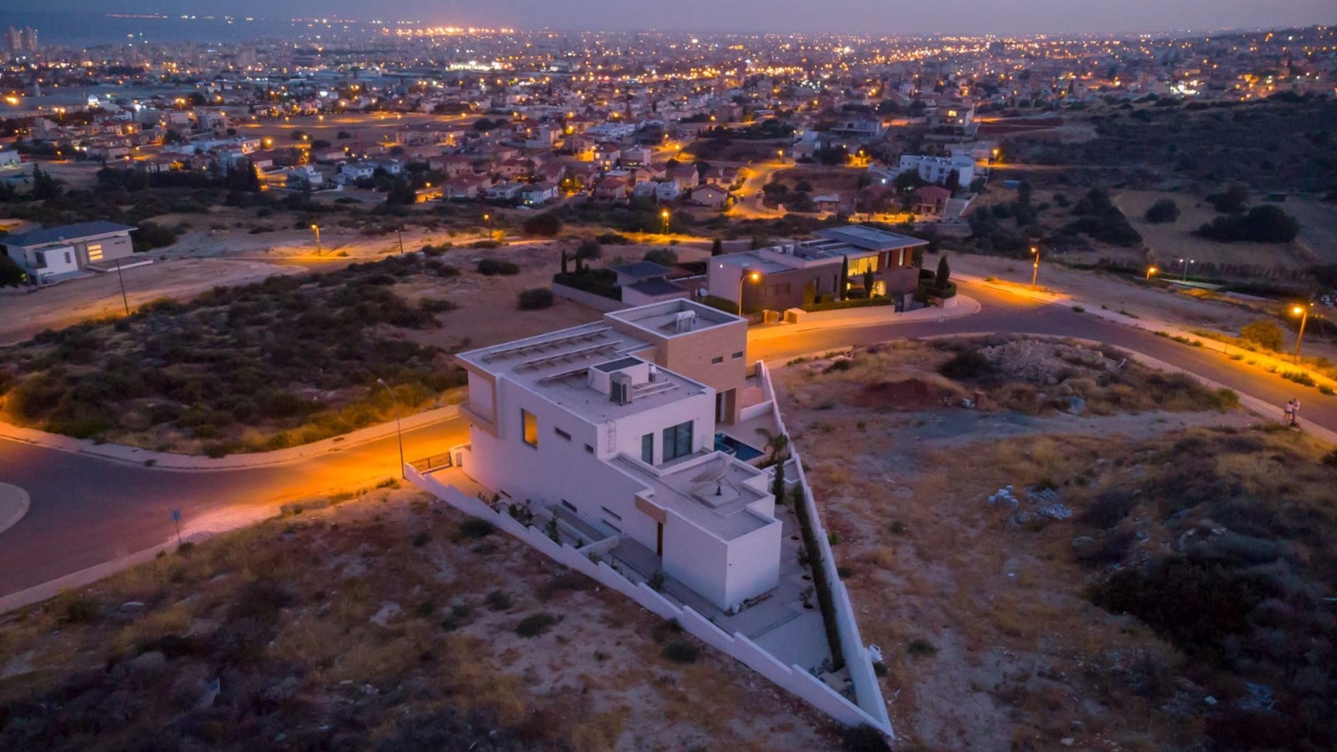 5 bedrooms Villa in Germasogeia, Limassol, Cyprus No. 26657