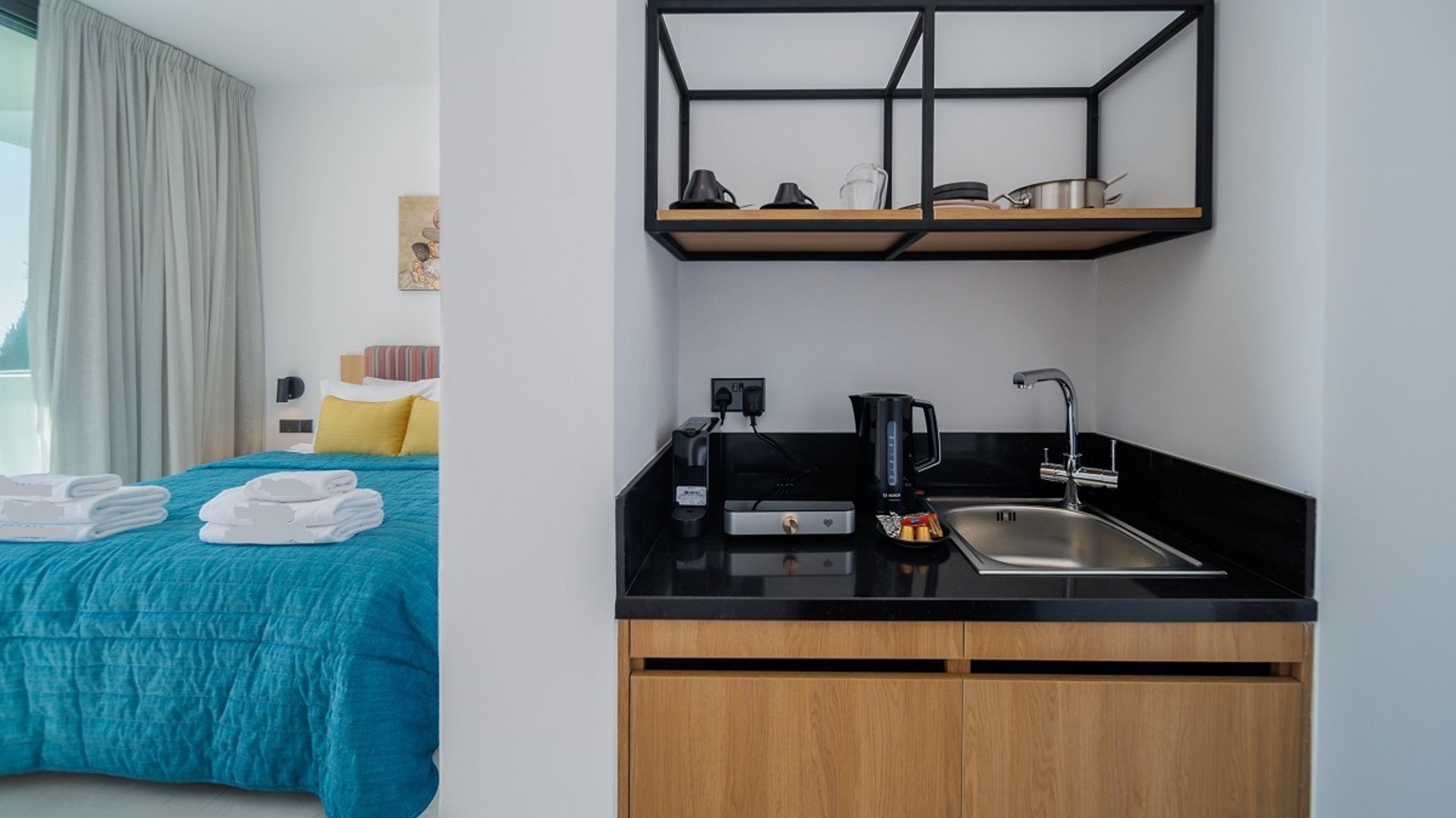 5 bedrooms Hotel in Kato Paphos, Paphos, Cyprus No. 29394