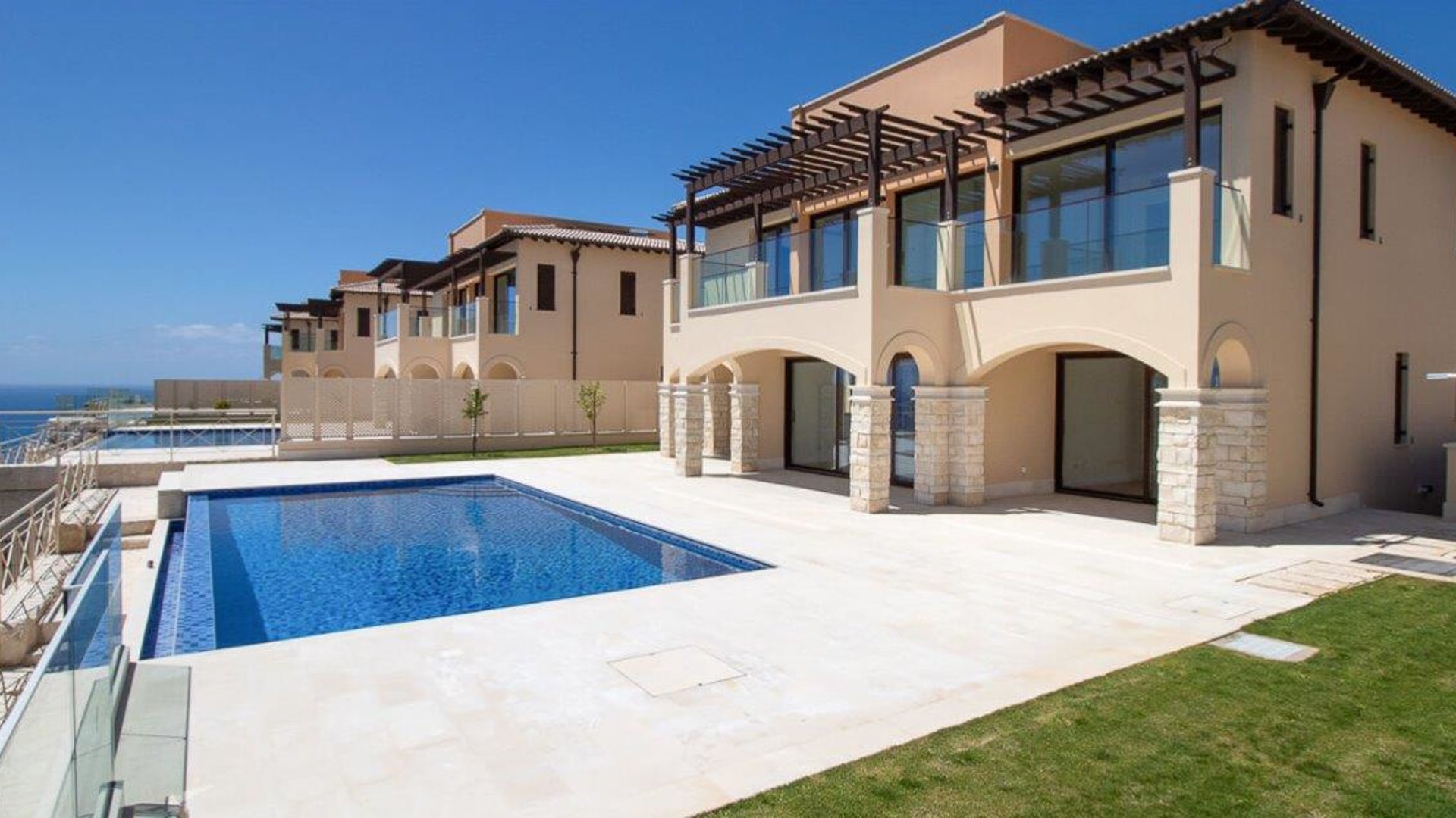 4 chambres Villa à Aphrodite Hills, Kouklia, Paphos, Chypre No. 25821