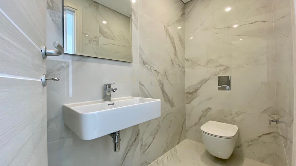 3 bedrooms Apartment in Germasogeia, Limassol, Cyprus No. 55801