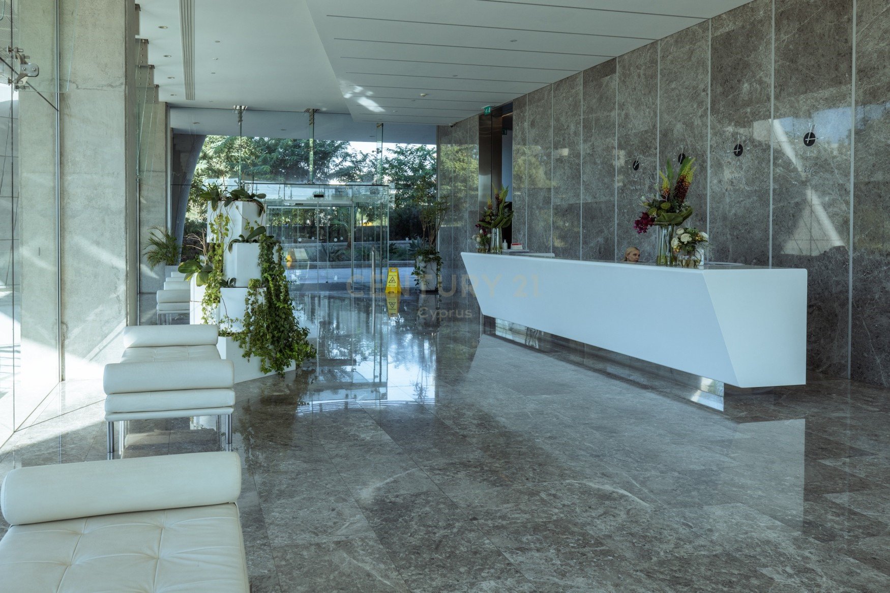 80m2 Office in Agios Athanasios, Limassol, Cyprus No. 55797