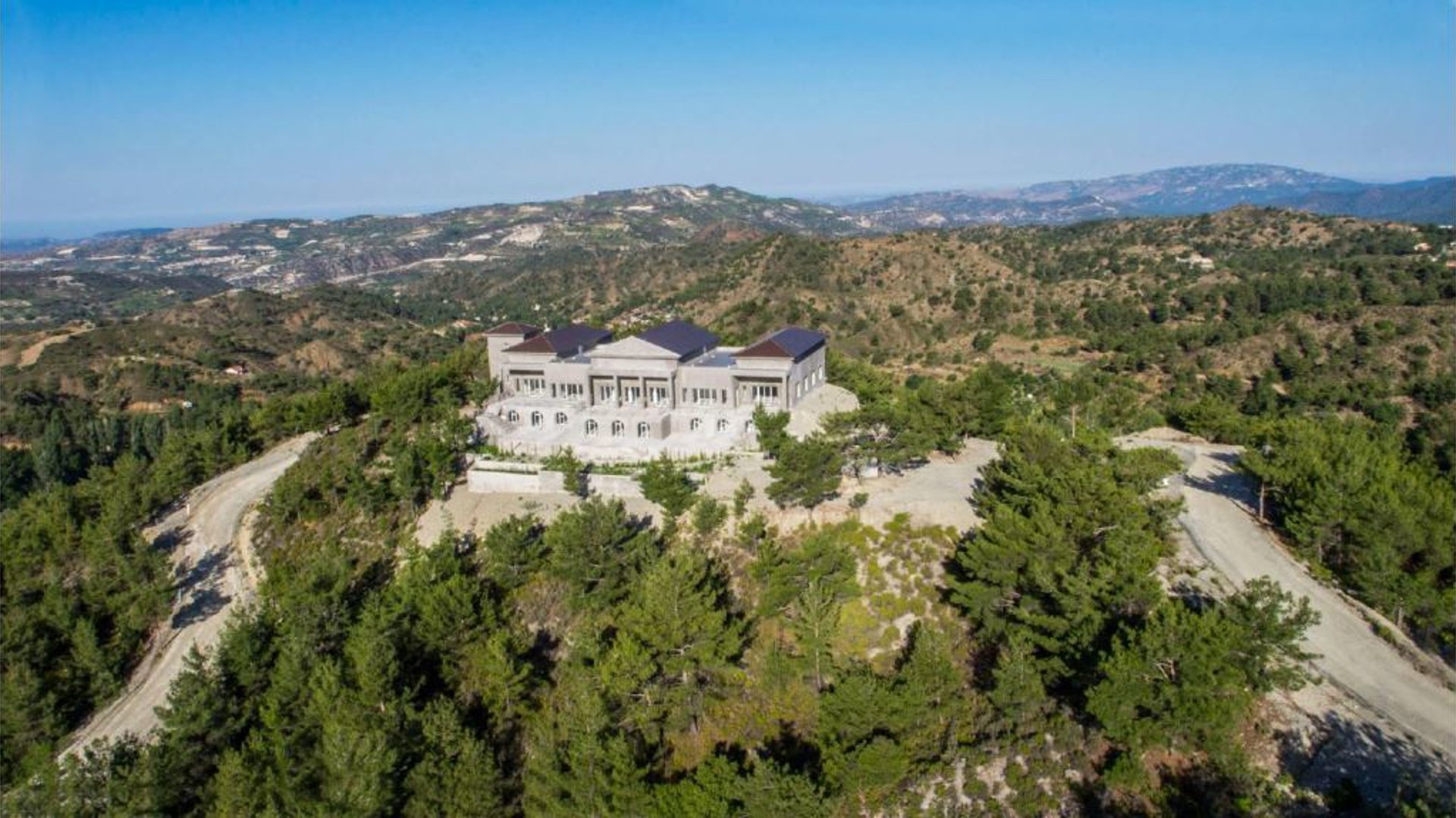 5 pièces Propriété commerciale à Pano Platres, Limassol, Chypre No. 25632