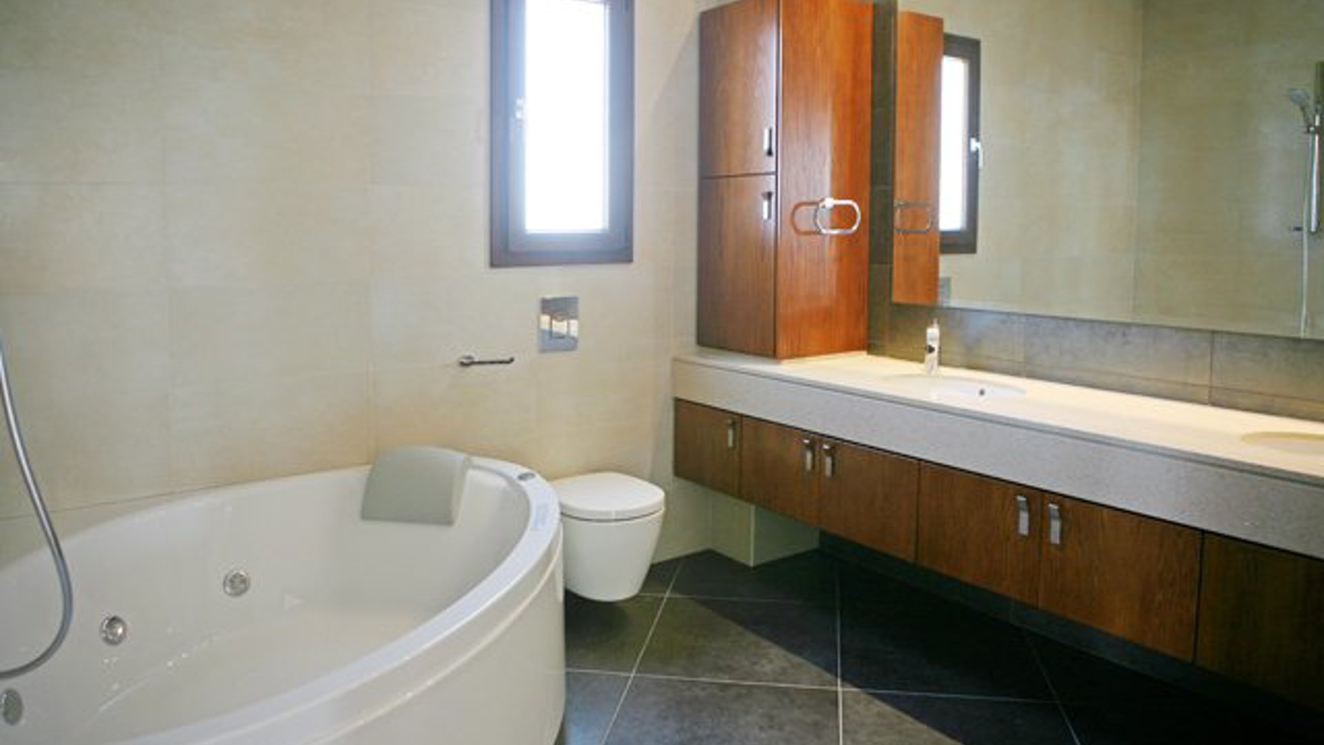 5 bedrooms Villa in Limassol, Cyprus No. 25627
