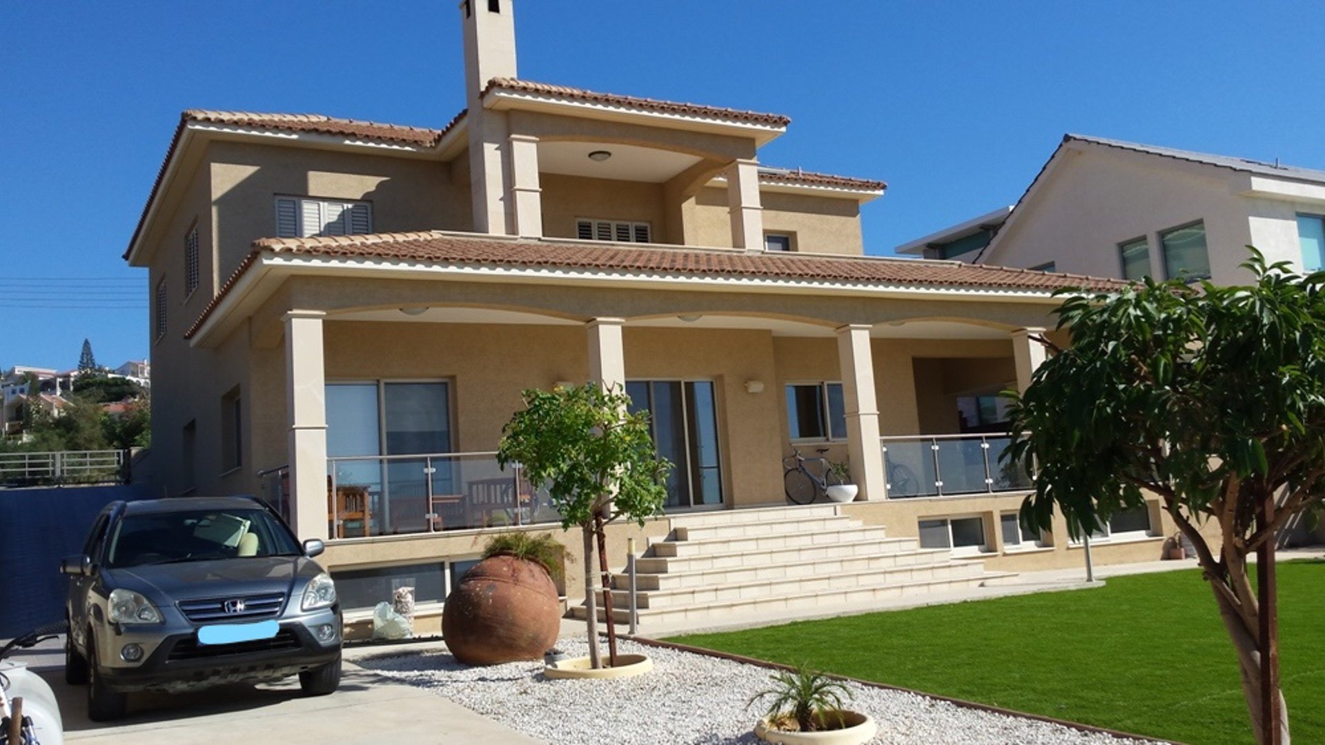 5 bedrooms Villa in Limassol, Cyprus No. 25633