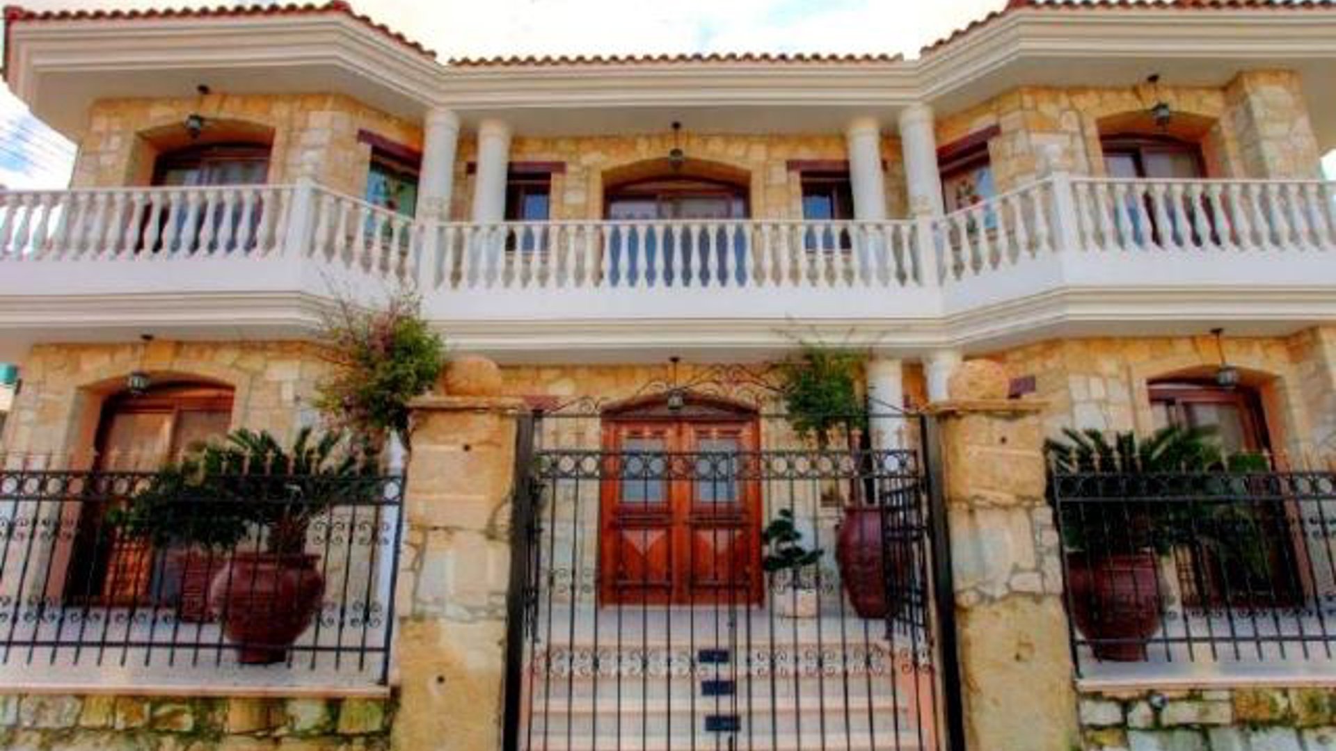 5 bedrooms Villa in Limassol, Cyprus No. 25631