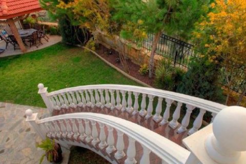 5 bedrooms Villa in Limassol, Cyprus No. 25631