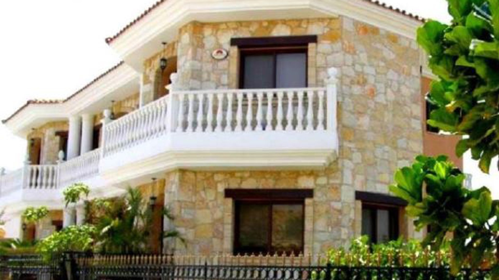 5 bedrooms Villa in Limassol, Cyprus No. 25631