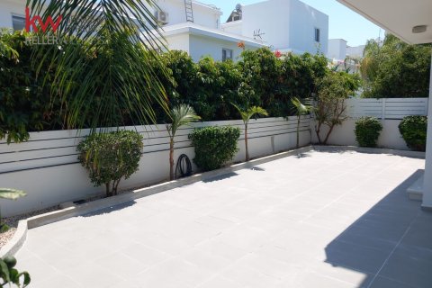 4 bedrooms Villa in Livadia, Larnaka,  No. 40247 27