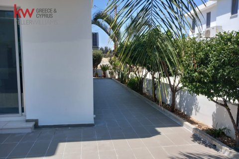 4 bedrooms Villa in Livadia, Larnaka,  No. 40247 25