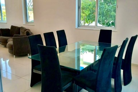 4 bedrooms Villa in Livadia, Larnaka,  No. 40247 5