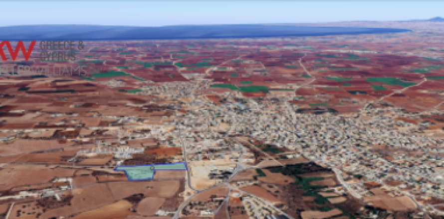 15457m2 Land in Avgorou, Ammochostos,  No. 40244