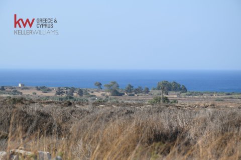 Земельный участок 7200м2 в Паралимни, Аммохостос,  № 40242 2