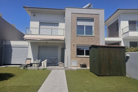 3 bedrooms Villa in Moni, Limassol,  No. 42340 2
