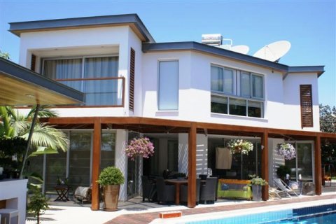 3 chambres Villa à Limassol,  No. 49640