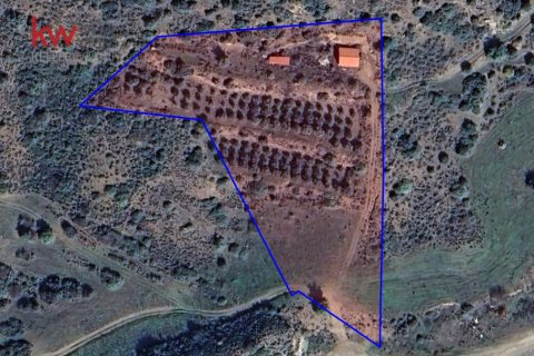 8696m2 Terrain à Pano Lefkara, Larnaka,  No. 56740 2