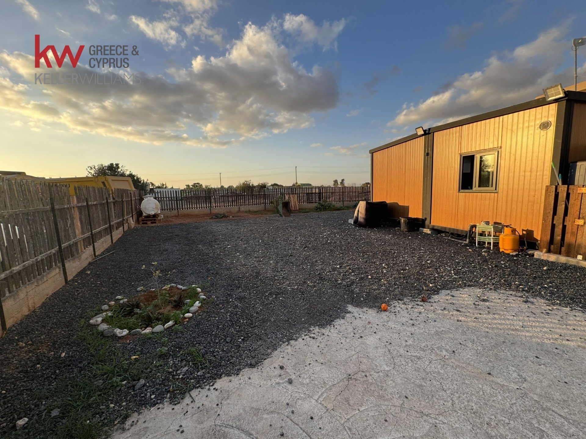 461m2 Terrain à Larnaka, Chypre No. 56739