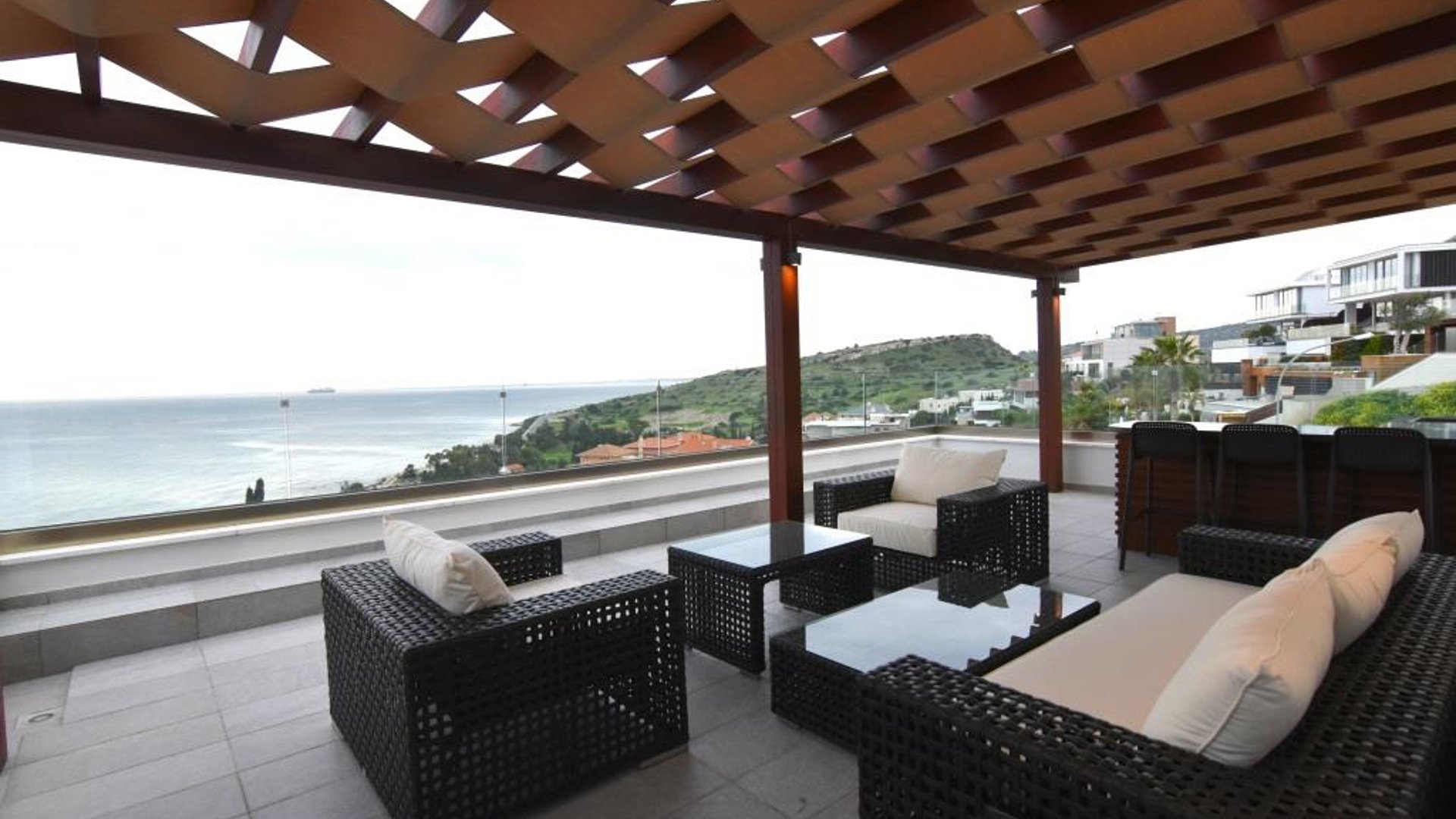 5 bedrooms Villa in Limassol, Cyprus No. 26187