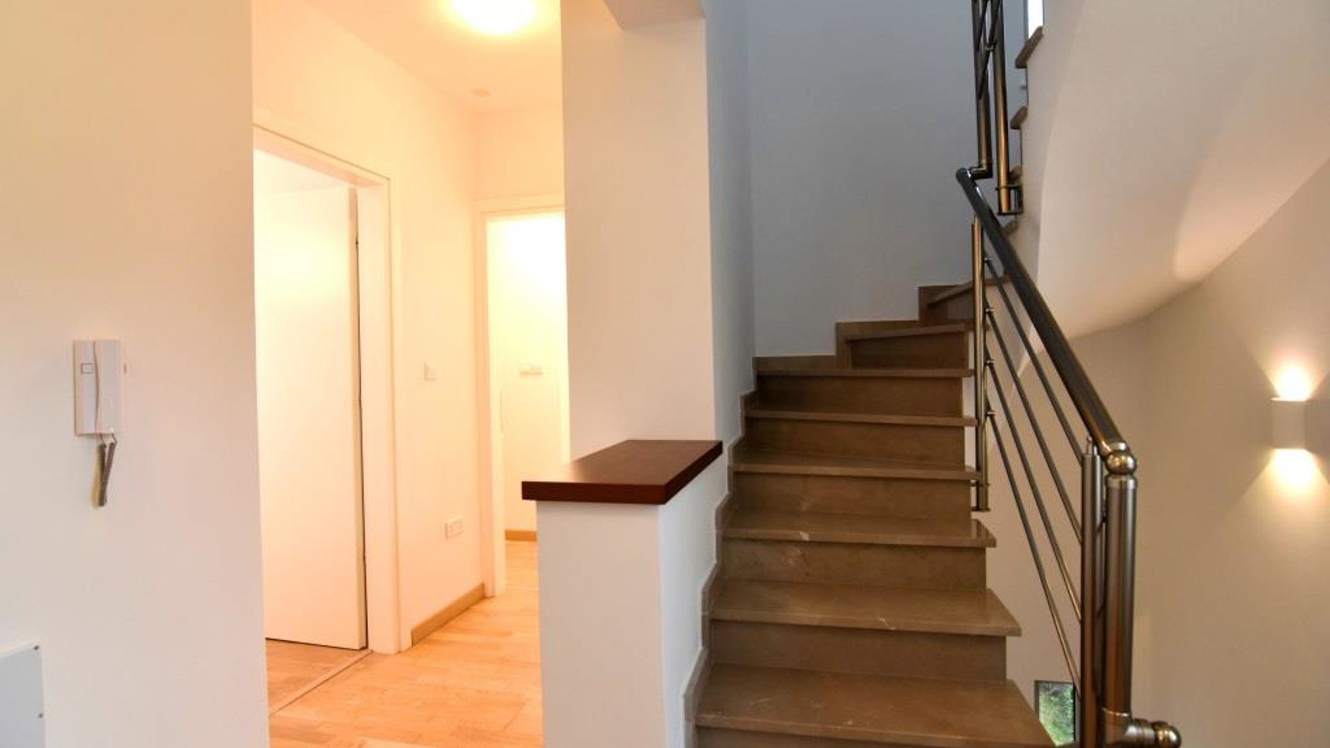 5 bedrooms Villa in Limassol, Cyprus No. 26187