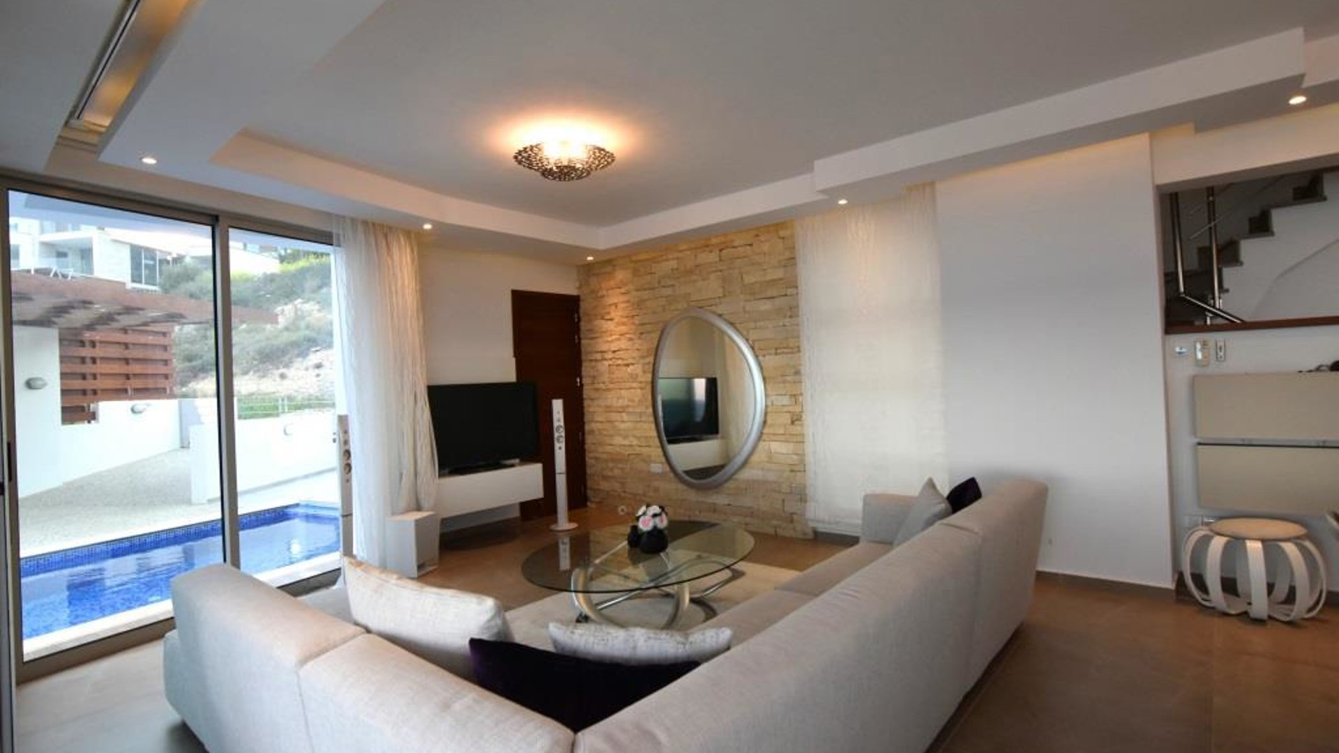 5 bedrooms Villa in Limassol, Cyprus No. 26187
