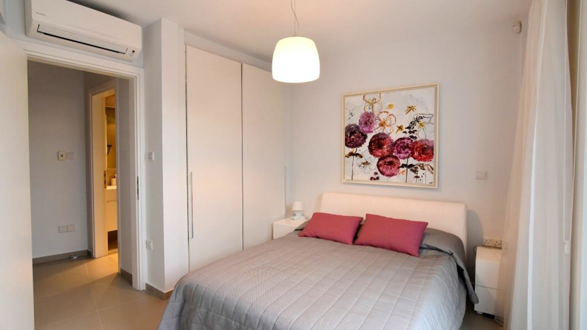 5 bedrooms Villa in Limassol, Cyprus No. 26187