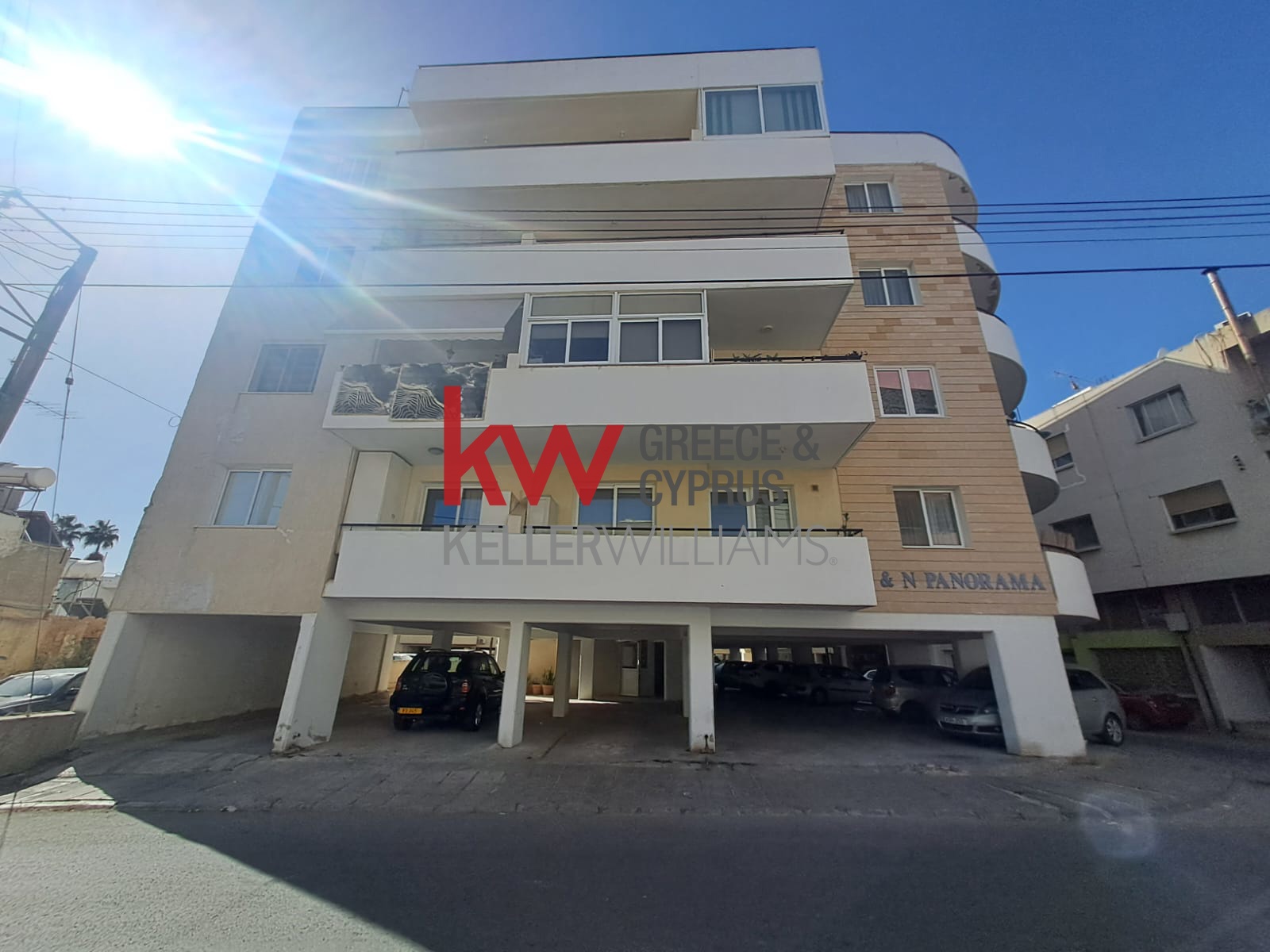 Квартира с 3 спальнями в Ларнака, Кипр № 40028