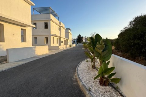 3 bedrooms Villa in Pervolia, Larnaka,  No. 40026 4