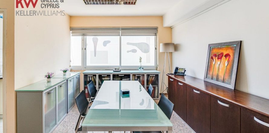2 habitaciones Oficina en Limassol,  No. 40025