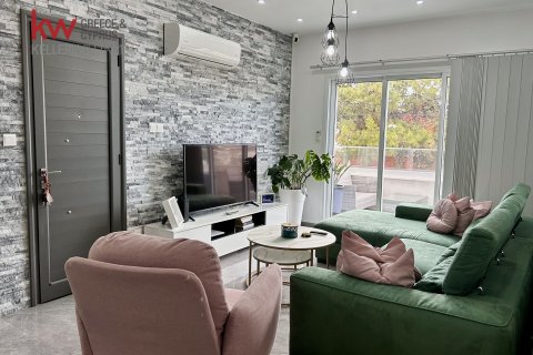 3 bedrooms Townhouse in Limassol, No. 40027 2