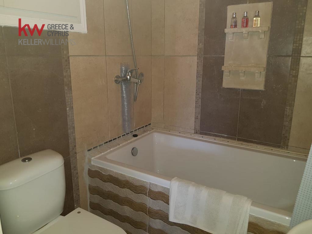 5 bedrooms Townhouse in Kiti, Larnaka, Cyprus No. 40029
