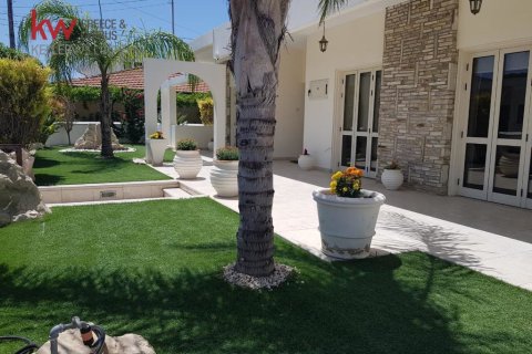 5 bedrooms Townhouse in Kiti, Larnaka,  No. 40029