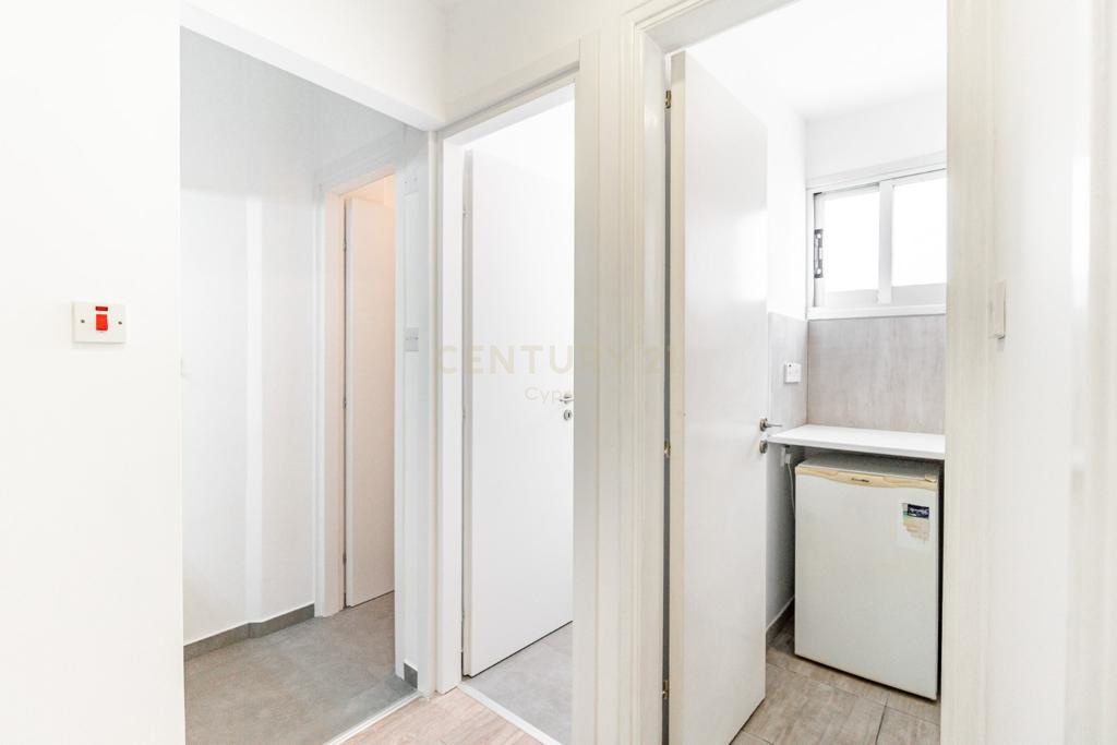 200m2 Oficina en Limassol, Chipre No. 54234
