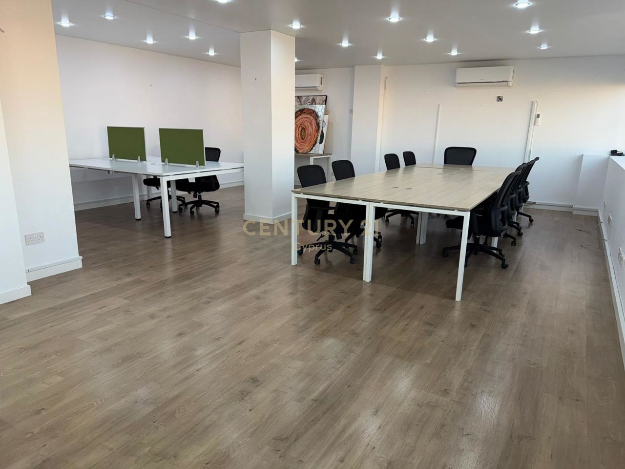 200m2 Oficina en Limassol, Chipre No. 54234