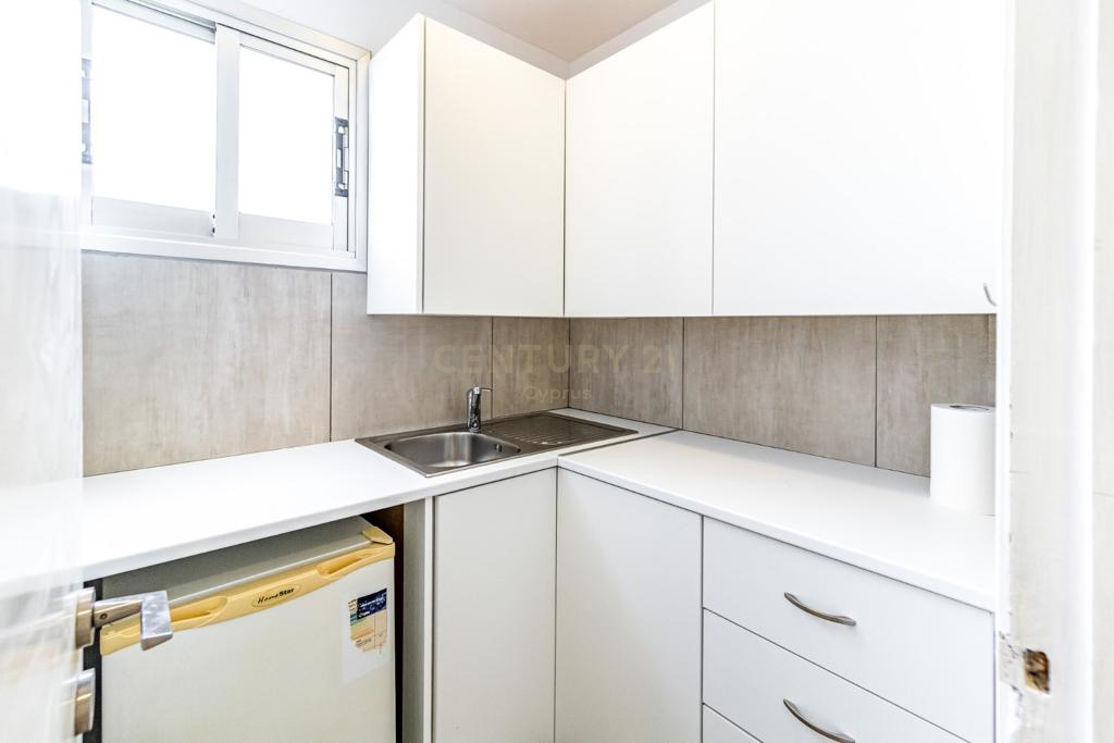 200m2 Oficina en Limassol, Chipre No. 54234