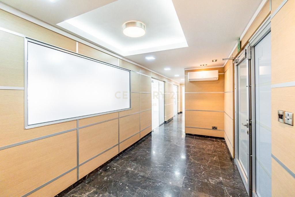 200m2 Oficina en Limassol, Chipre No. 54234