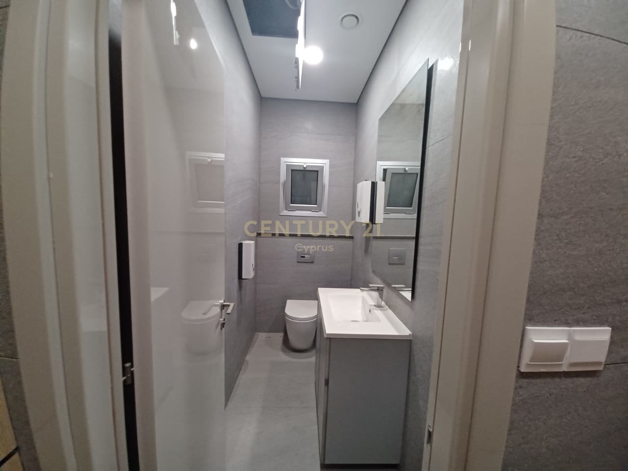 330m2 Office in Agios Athanasios, Limassol, Cyprus No. 54233