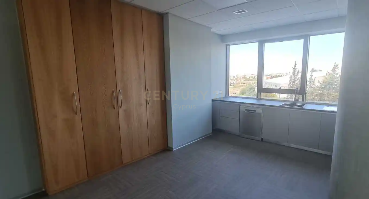 330m2 Office in Agios Athanasios, Limassol, Cyprus No. 54233