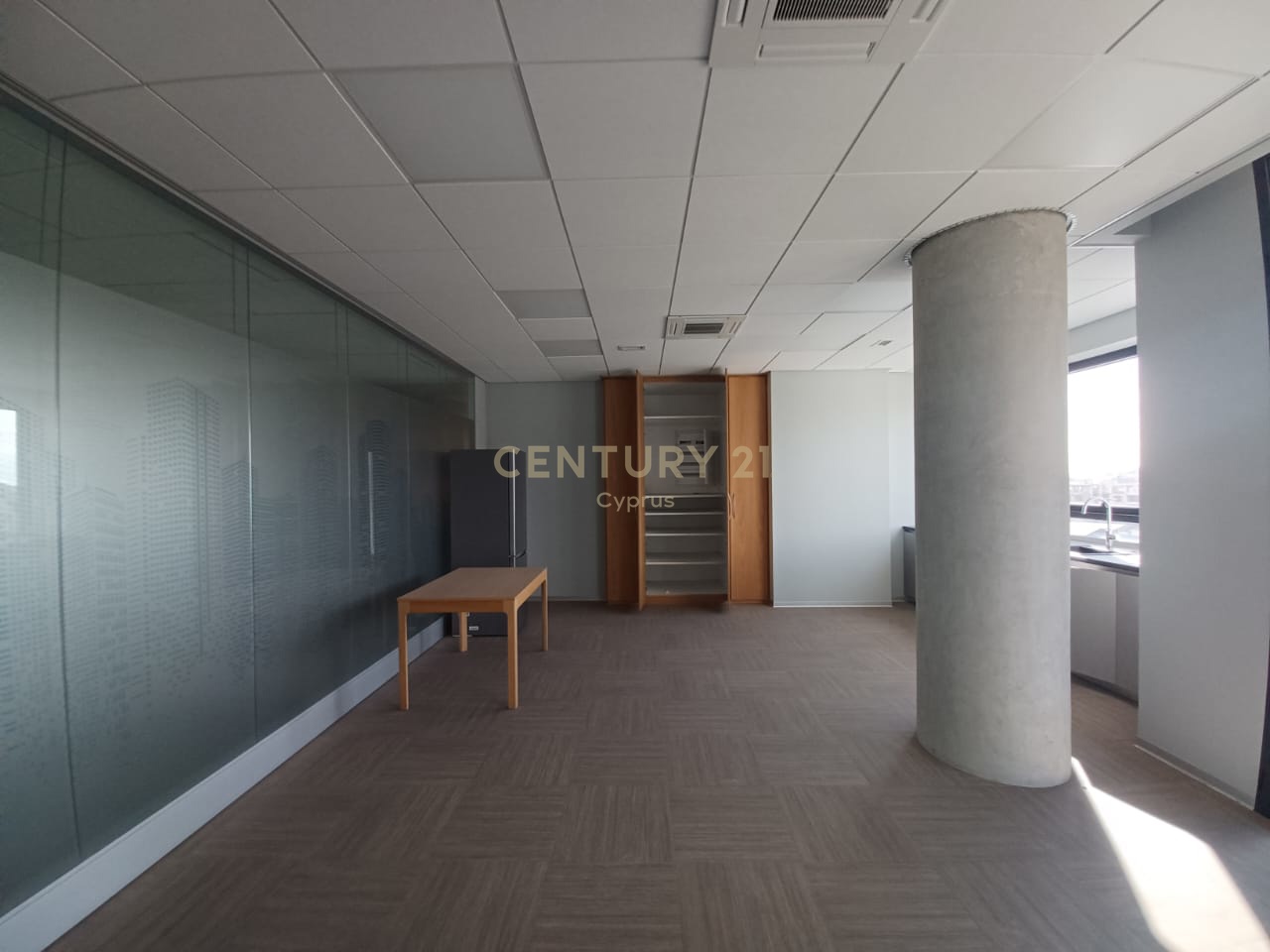 330m2 Office in Agios Athanasios, Limassol, Cyprus No. 54233